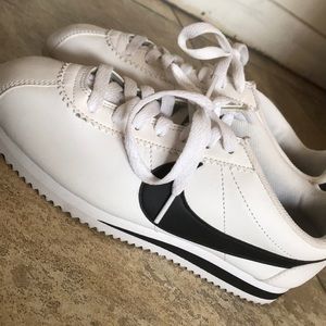NIKE CORTEZ NEVER WORN